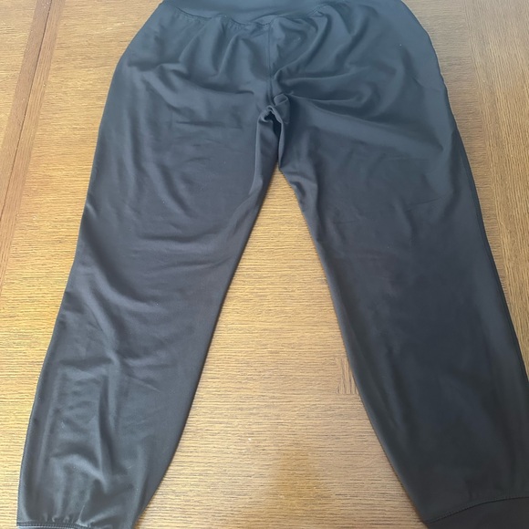 Old Navy Brown High-Rise Joggers - Picture 3 of 4